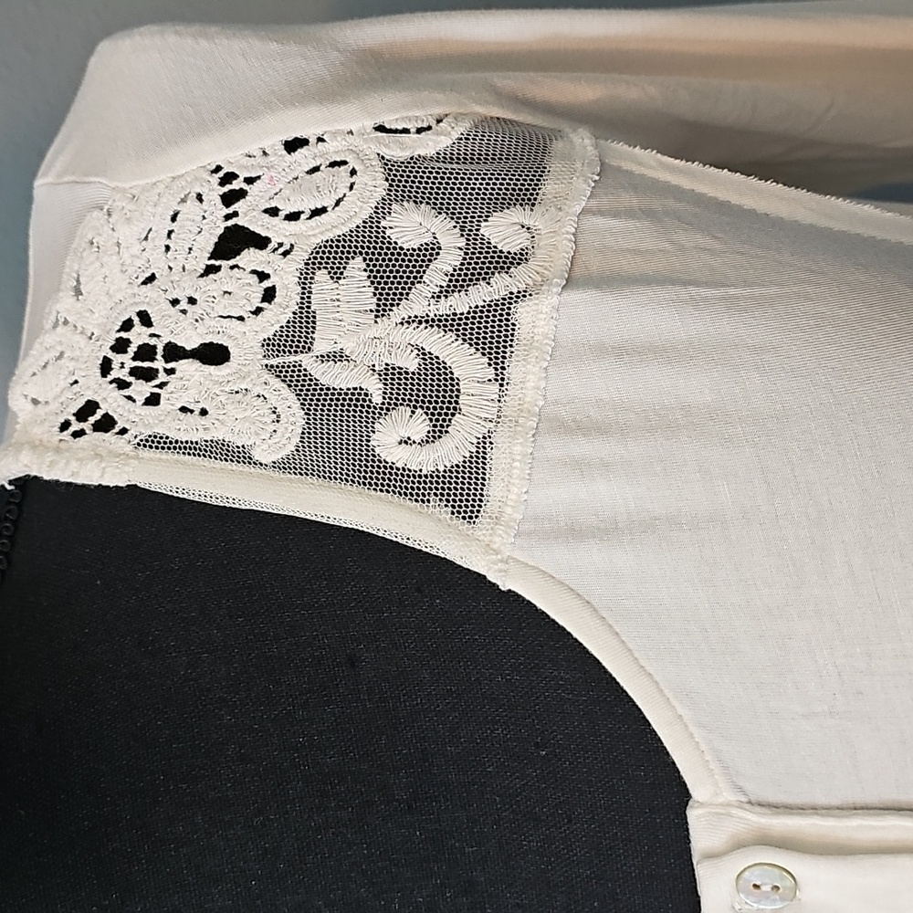 #11 NWT POL Ivory Henley~Button Top ~ Small ~ 18" P2P - Picture 2 of 4